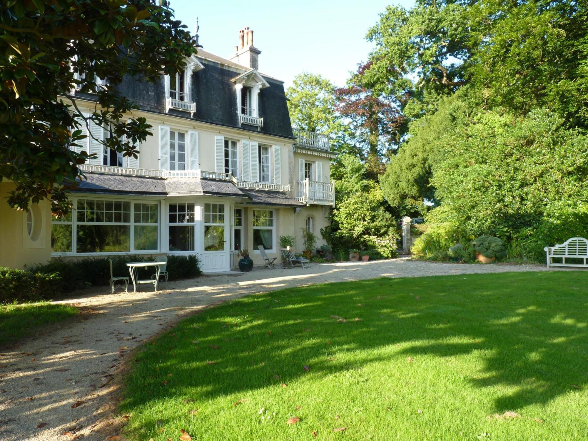 Chambres D'Hotes Le Petit Sully Sully  Екстериор снимка